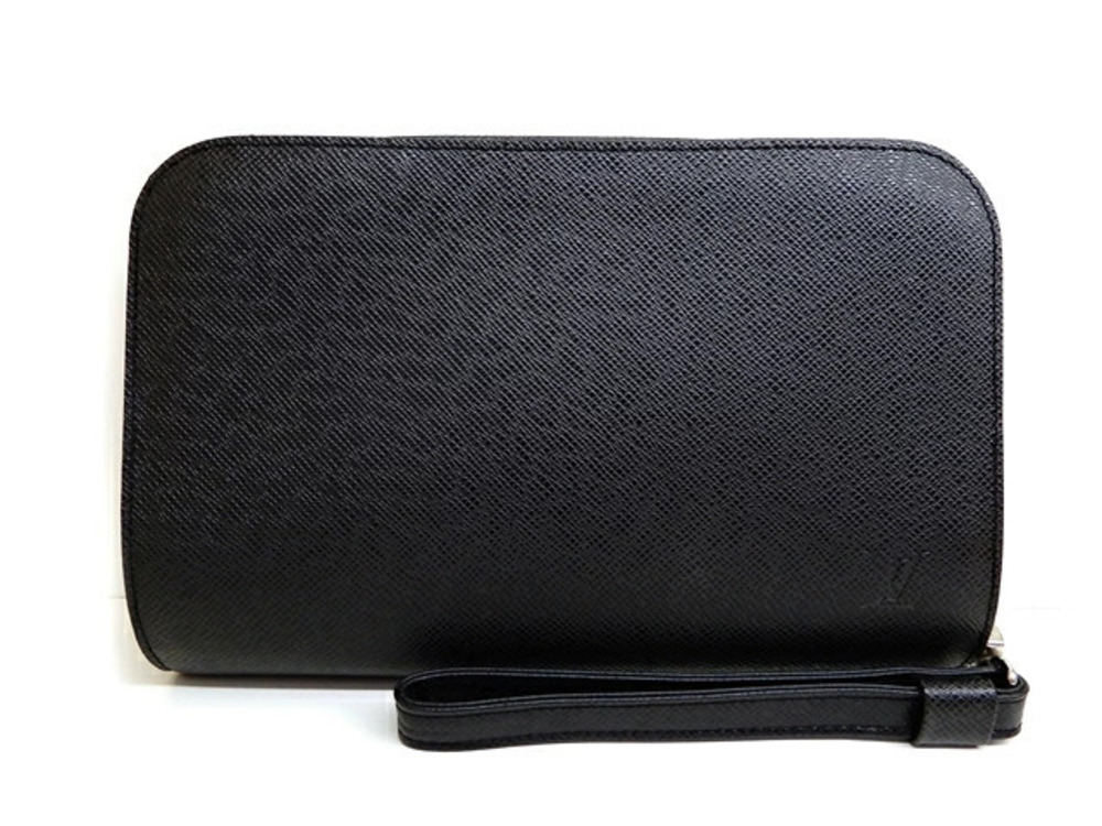 LOUIS VUITTON Baikal Shoulder Bag Taiga Leather Black